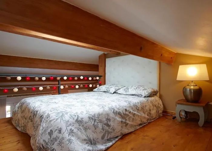 Studio Dans Villa Avec Piscine