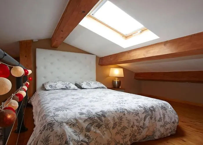 Studio Dans Villa Avec Piscine