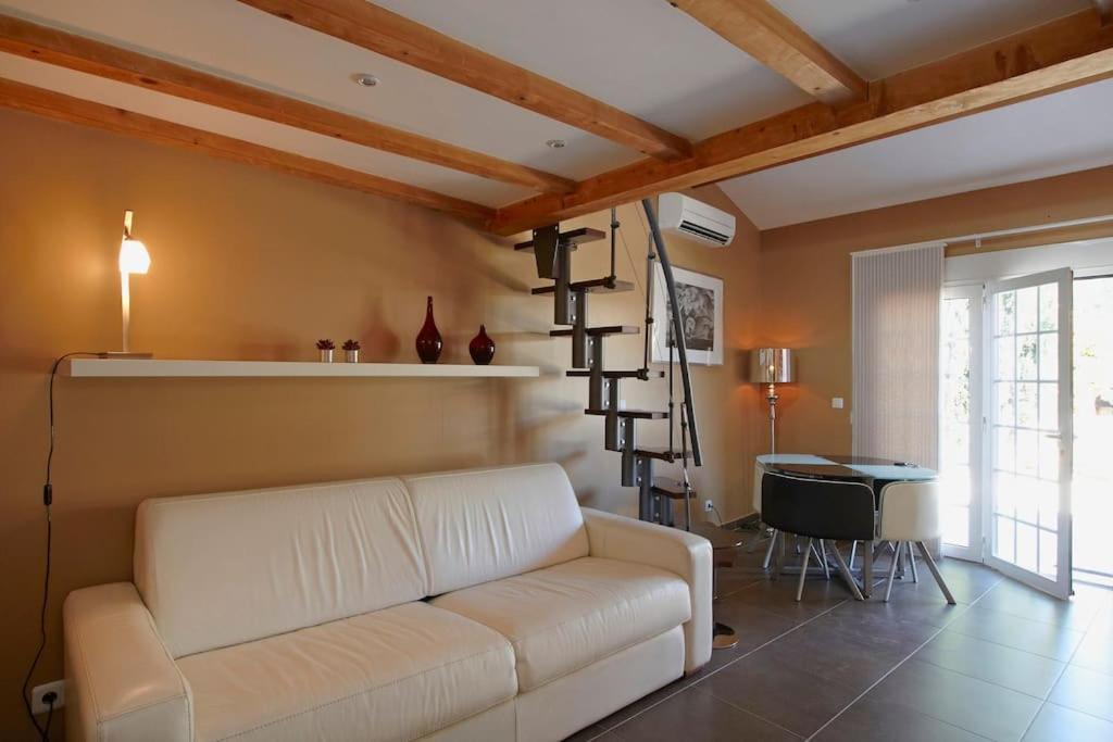 Apartment Dans Avec Piscine Cassis